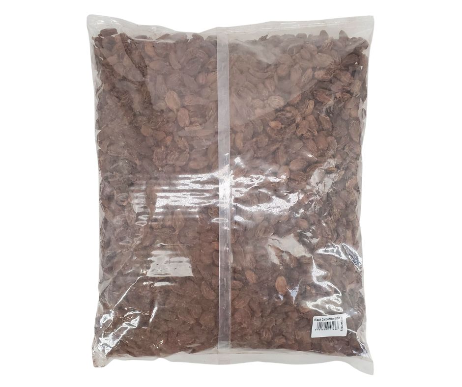 Black cardamom badi elaichi close up