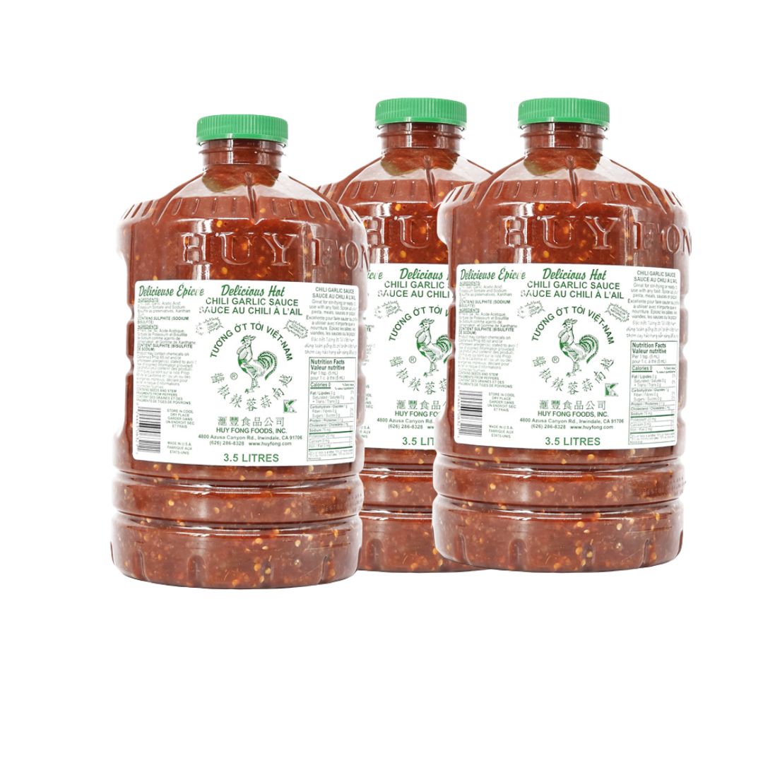 Huy Fong Chili Garlic Sauce 213 mL jar front view