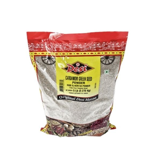 Whole nutmeg spice for cooking and baking