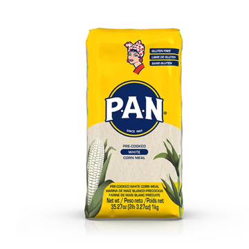 P.A.N pre-cooked white corn meal 1kg bag front view
